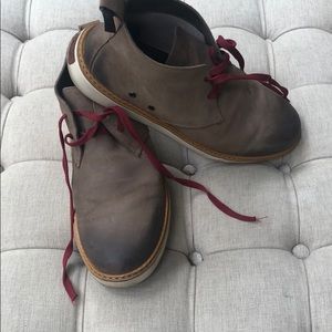 Dr Scholl’s Chukkas